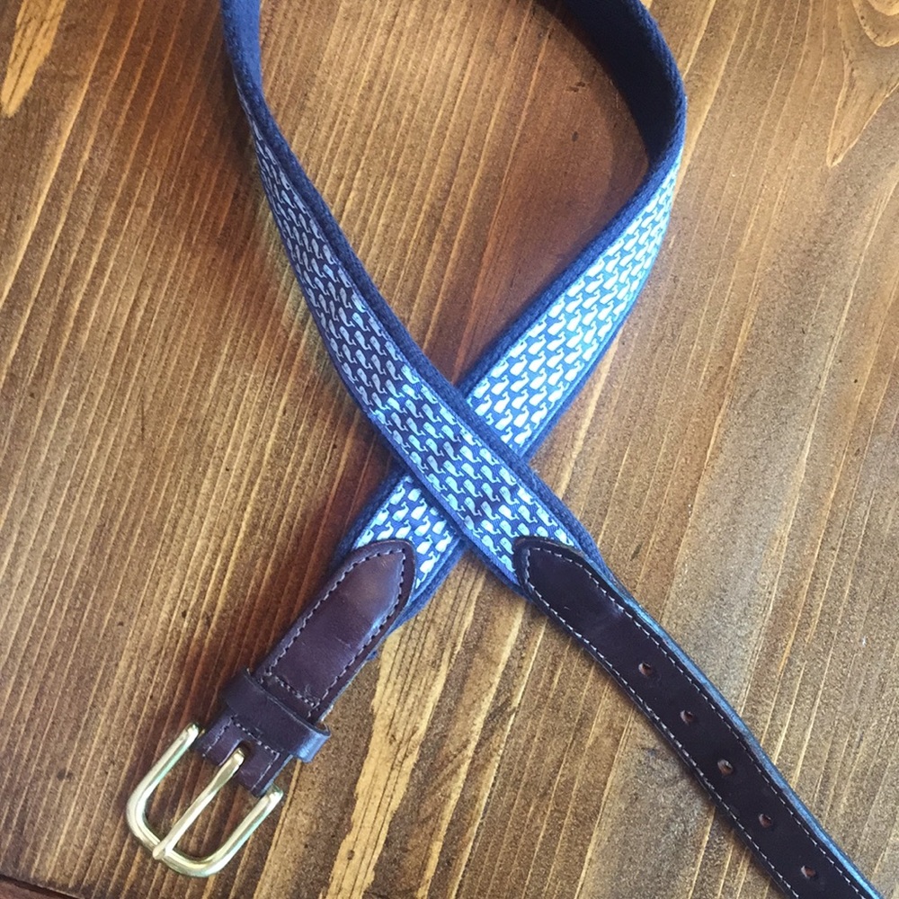 Vineyard Vines Signature Whale Club Belt 28